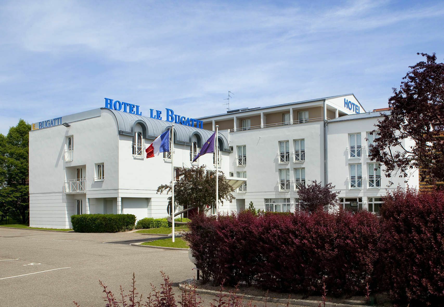 Hotel Le Bugatti Мольсайм Экстерьер фото